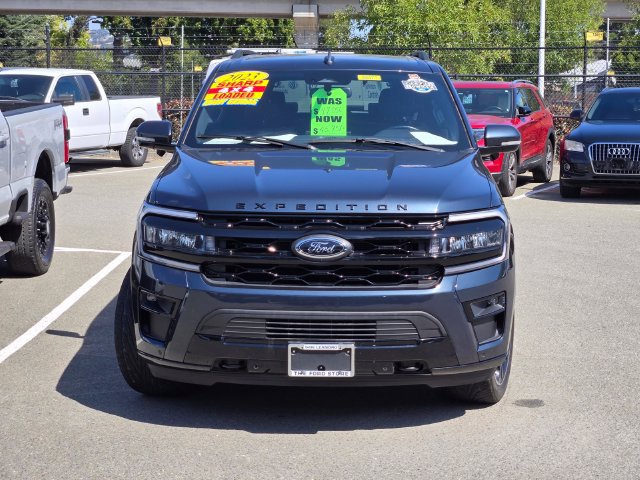 Certified 2023 Ford Expedition Limited AWD/4WD image 2