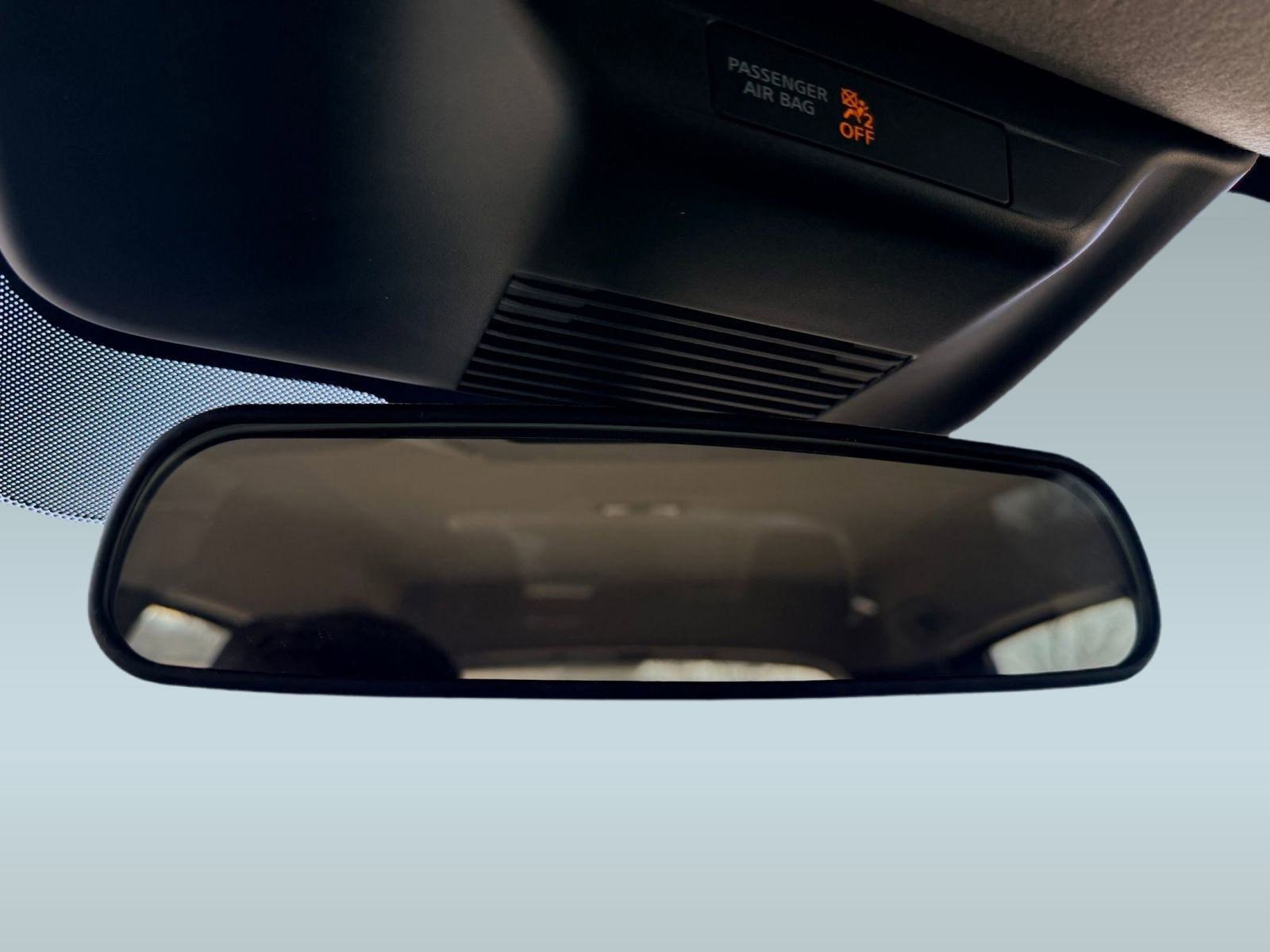 New 2026 Nissan Kicks SR w/ Cold Weather Package image 14