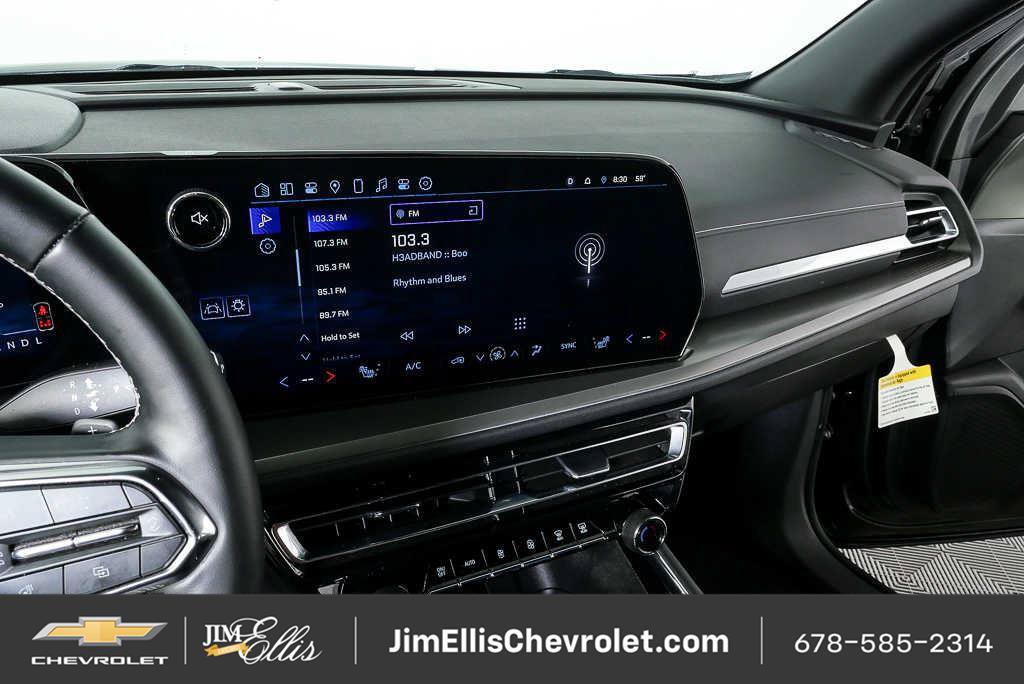 Certified 2025 Chevrolet Traverse LT FWD image 12