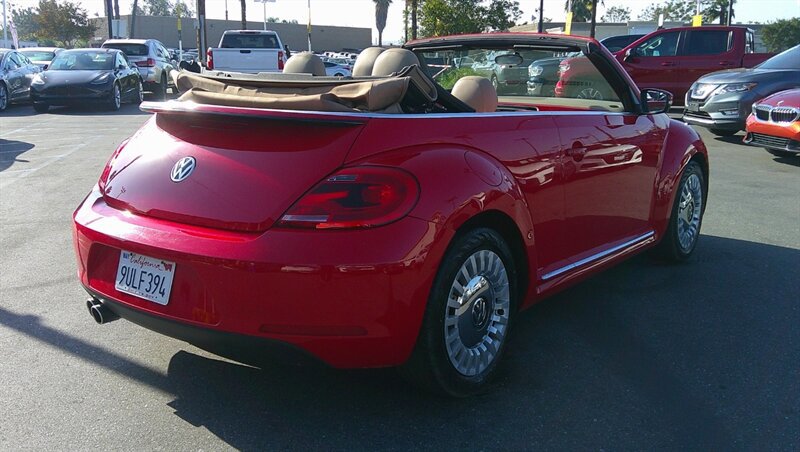 Used 2013 Volkswagen Beetle 2.5 image 6