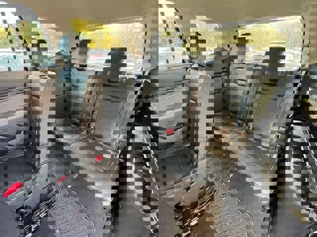 Used 2022 Volkswagen Atlas SE image 31