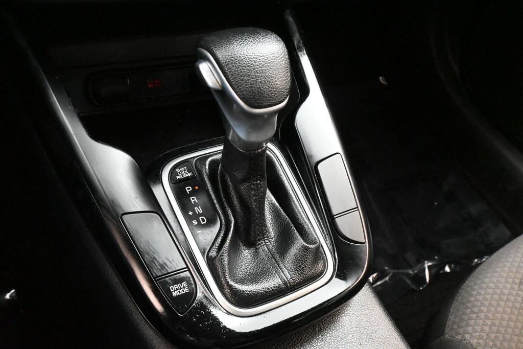 Used 2020 Kia Soul LX FWD image 19