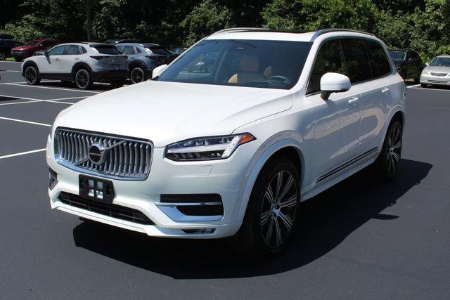Certified 2023 Volvo XC90 B6 Ultimate w/ Protection Package Premier AWD/4WD image 9