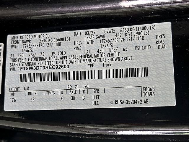 Used 2025 Ford F350 Lariat w/ Lariat Ultimate Package AWD/4WD image 30
