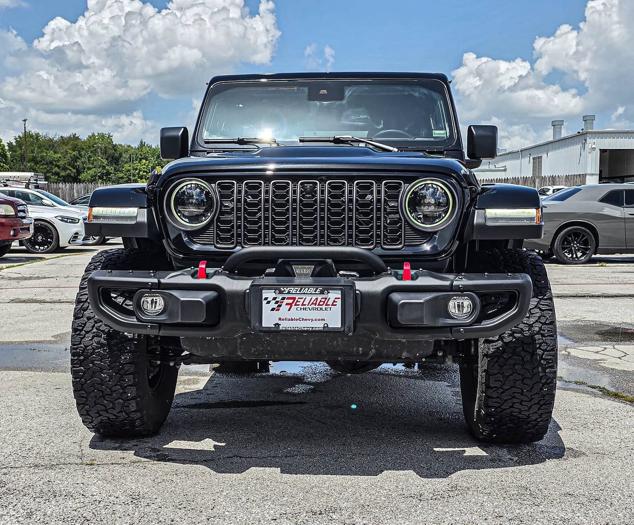 Used 2024 Jeep Wrangler Unlimited Rubicon AWD/4WD video 2