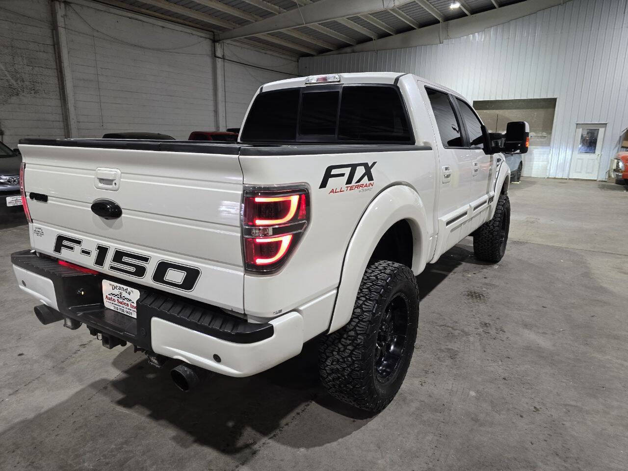 Used 2014 Ford F150 Lariat w/ Equipment Group 502A Luxury AWD/4WD image 14