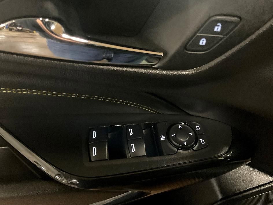 Used 2024 Chevrolet Trax ACTIV w/ Sunroof Package image 33