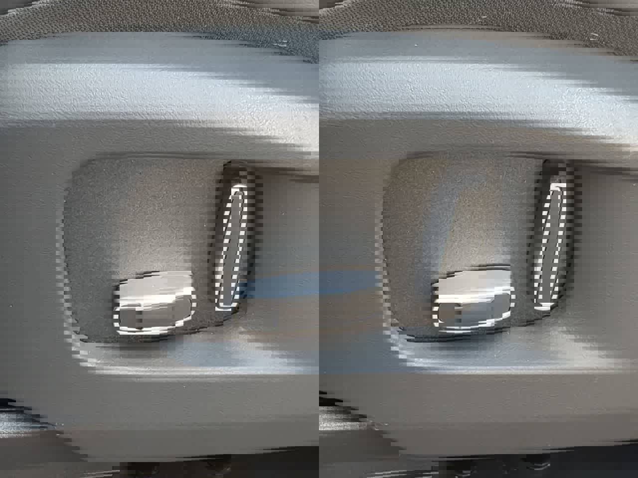 Used 2025 Land Rover Defender 110 image 18