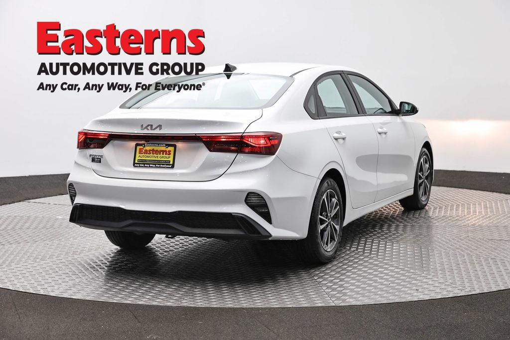 Used 2023 Kia Forte LXS FWD image 5