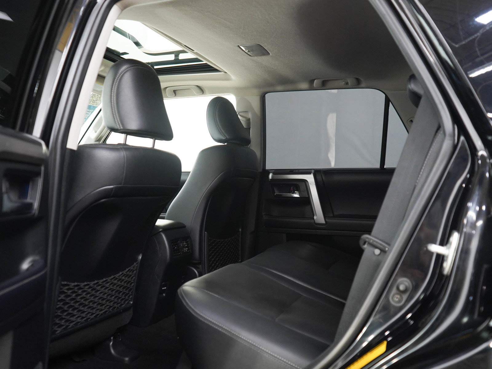 Used 2018 Toyota 4Runner Limited AWD/4WD image 19
