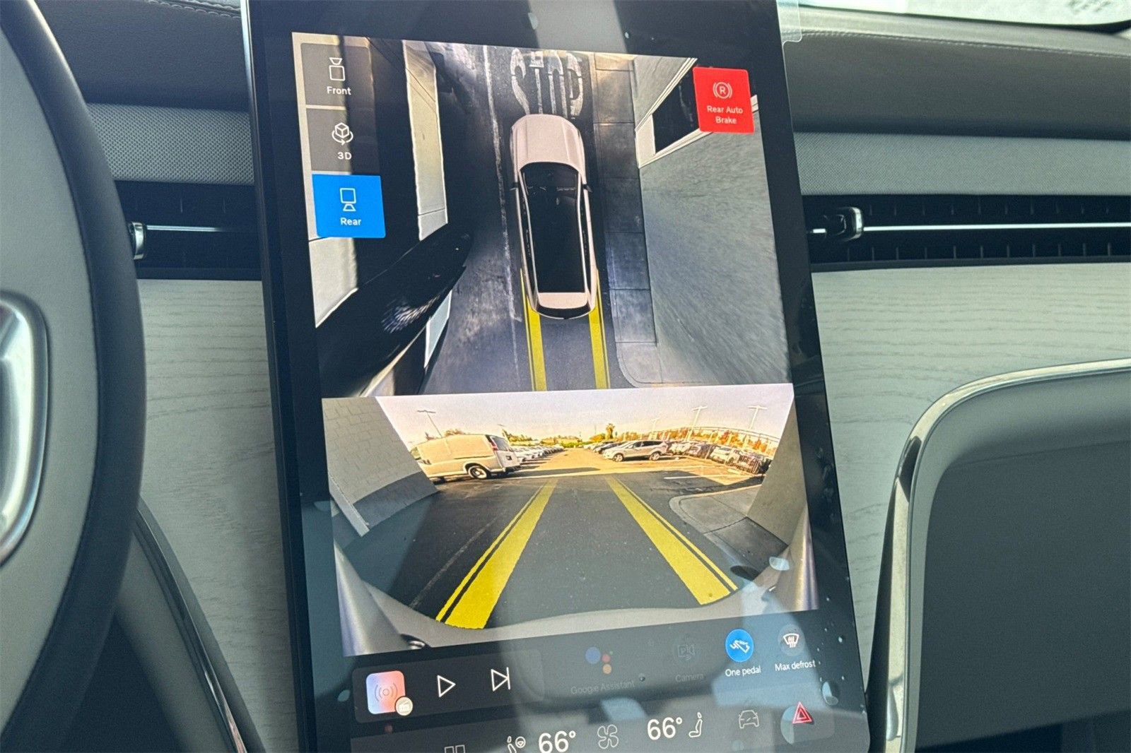 New 2025 Volvo EX90 Plus w/ Protection Package Premier image 20