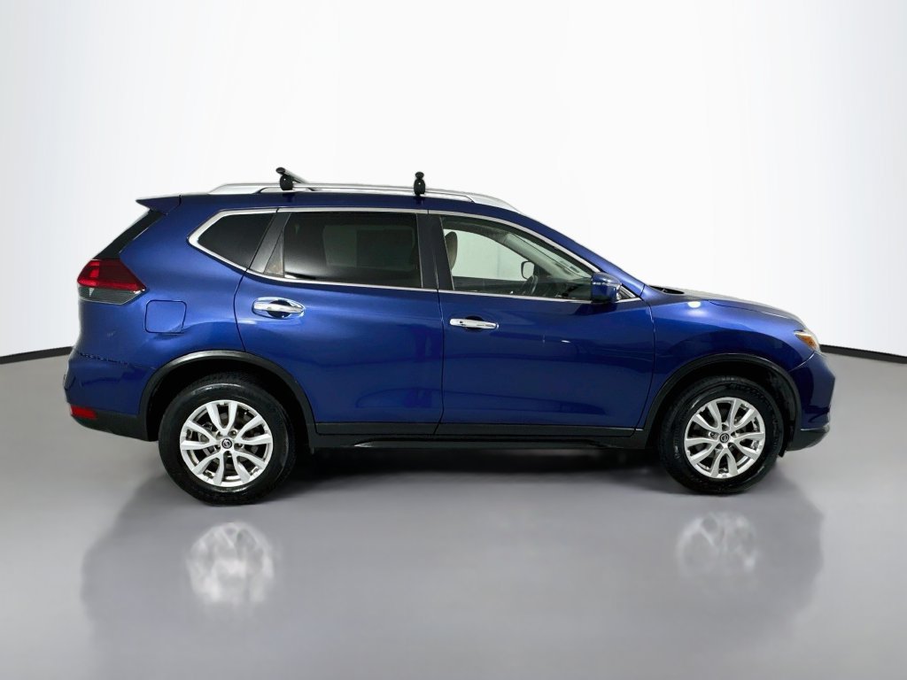 Used 2020 Nissan Rogue SV AWD/4WD image 9