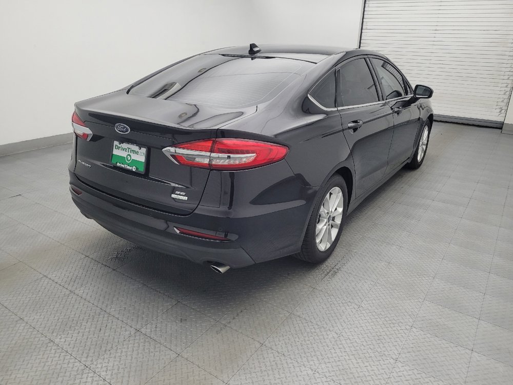 Used 2019 Ford Fusion SE FWD image 9