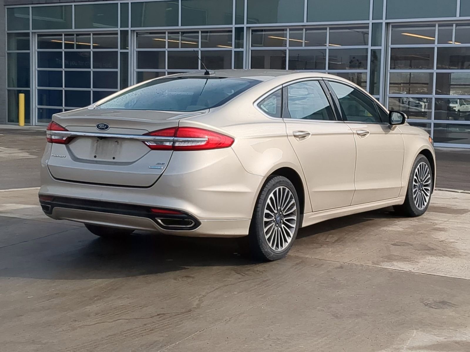 Used 2017 Ford Fusion SE image 8