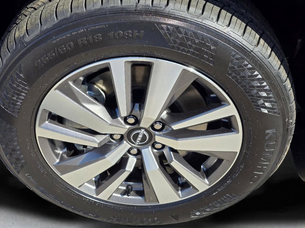 New 2026 Nissan Pathfinder SL image 10