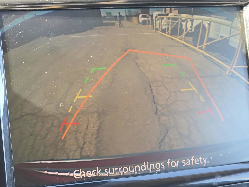 Used 2020 Nissan Murano SV image 5