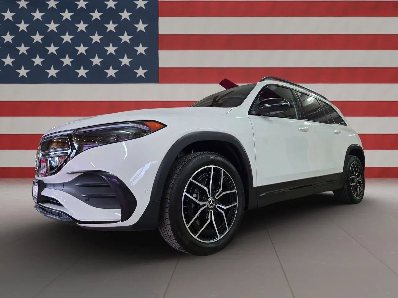 Used 2023 Mercedes-Benz EQB 350 4MATIC SUV image 30