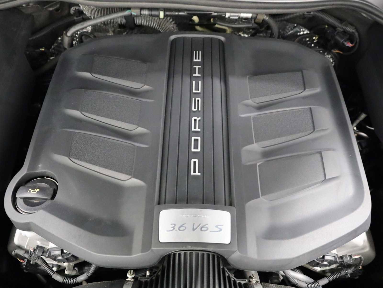 Used 2015 Porsche Cayenne S AWD/4WD image 42