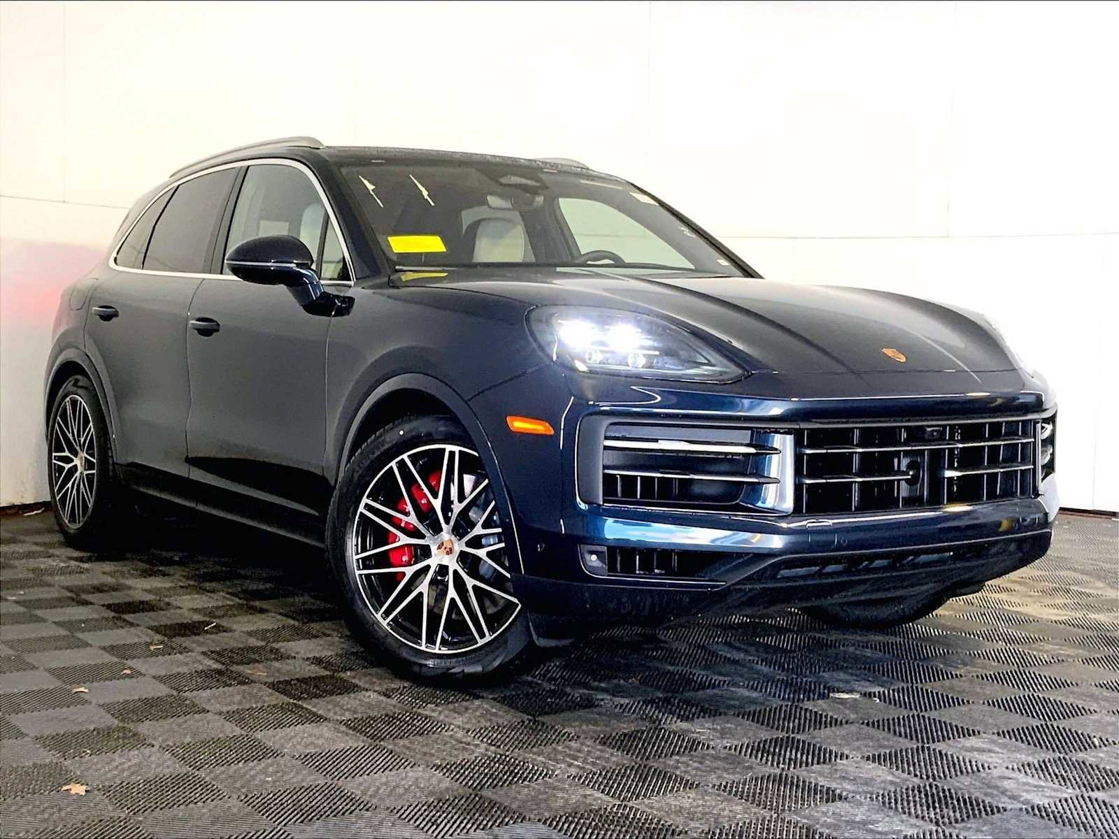 New 2026 Porsche Cayenne S image 9