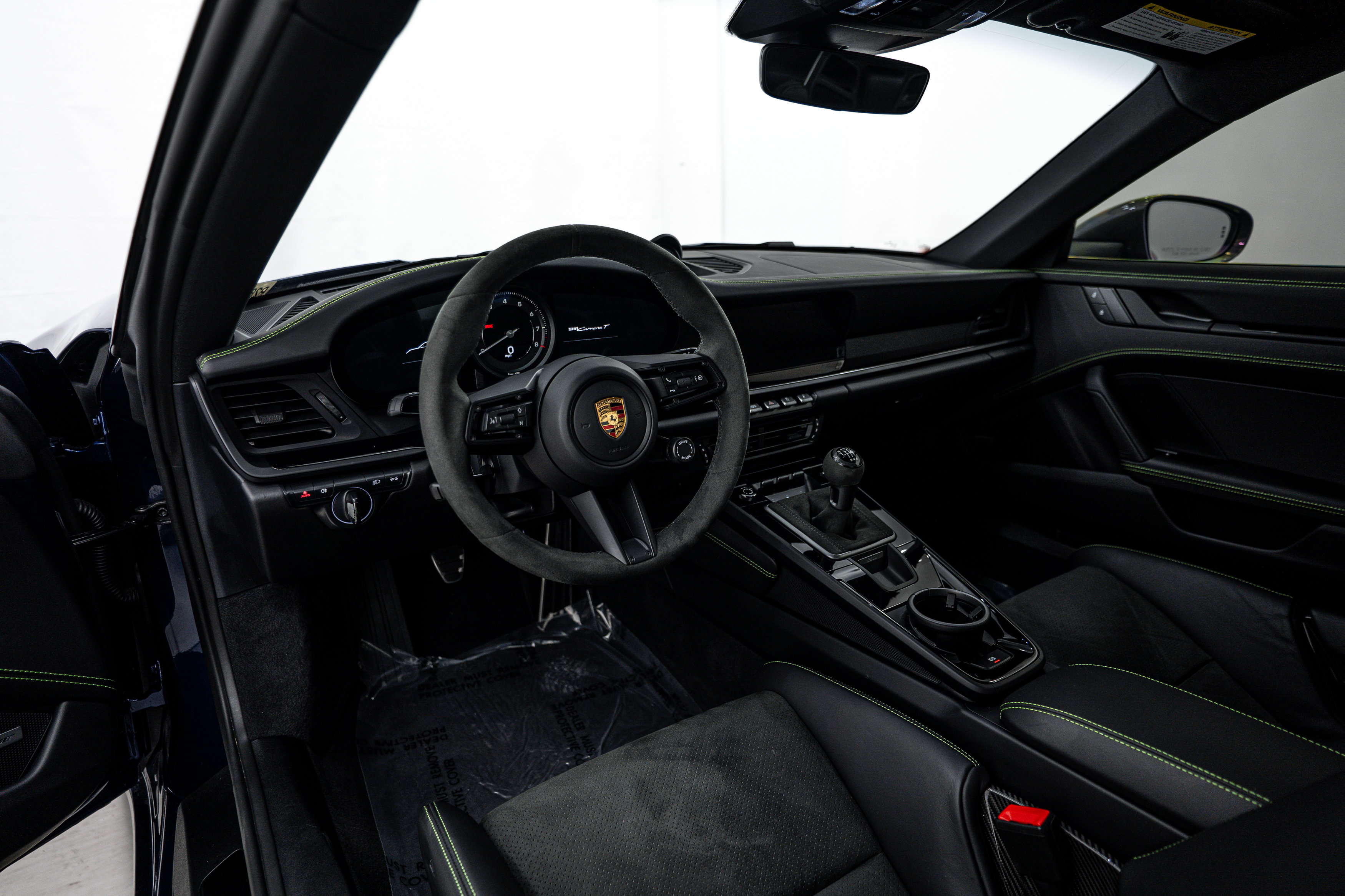 Certified 2024 Porsche 911 Carrera T image 4