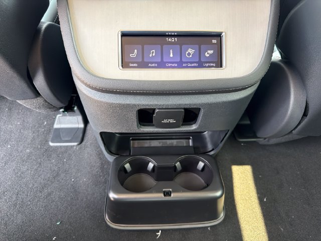New 2027 Lincoln Navigator Reserve AWD/4WD image 16
