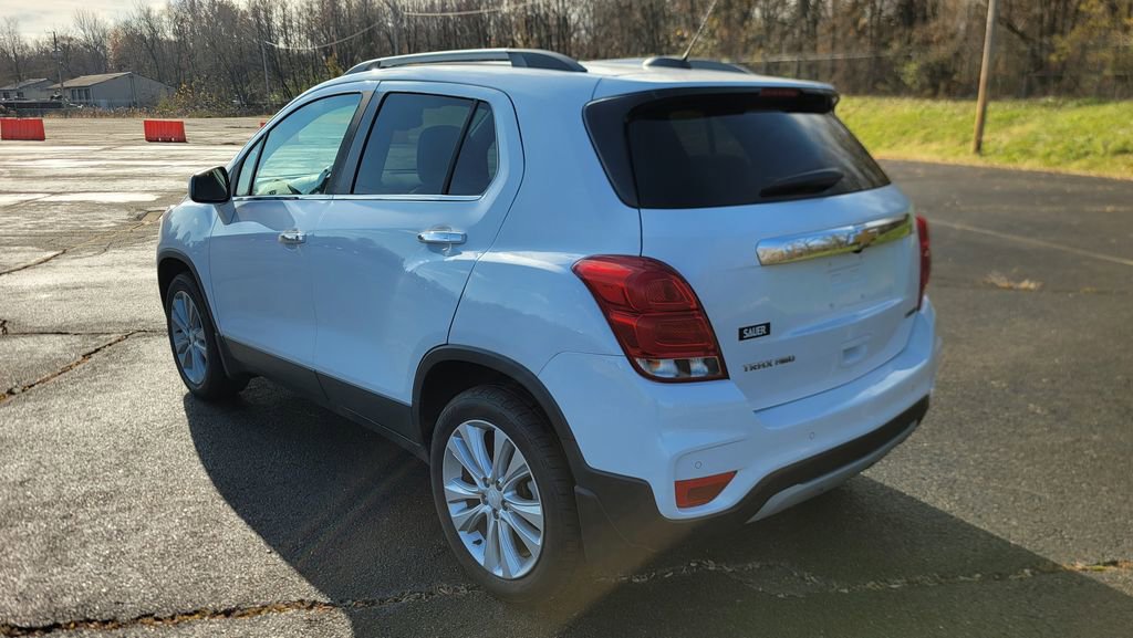 Used 2018 Chevrolet Trax Premier w/ LPO, Cargo Package image 9