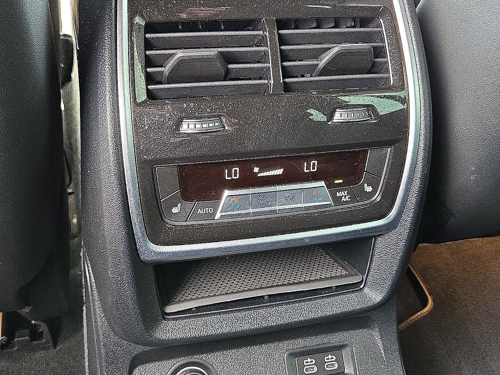 Used 2023 BMW ALPINA XB7 AWD/4WD image 18