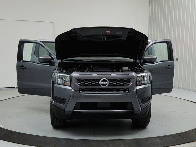 Used 2025 Nissan Frontier SV image 10
