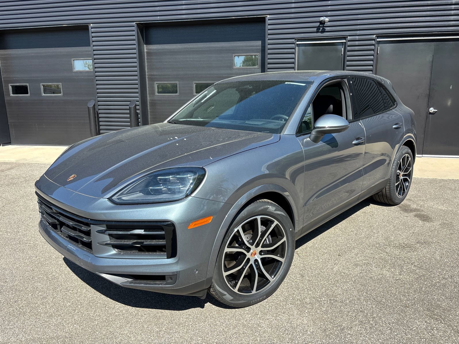 New 2026 Porsche Cayenne AWD/4WD image 1