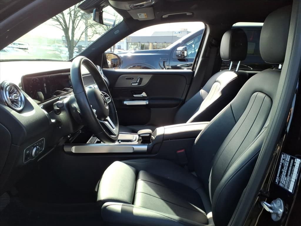 Used 2021 Mercedes-Benz GLB 250 4MATIC image 18