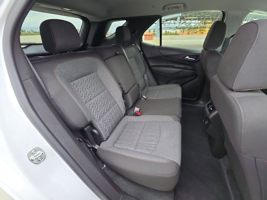 Used 2024 Chevrolet Equinox LT image 28