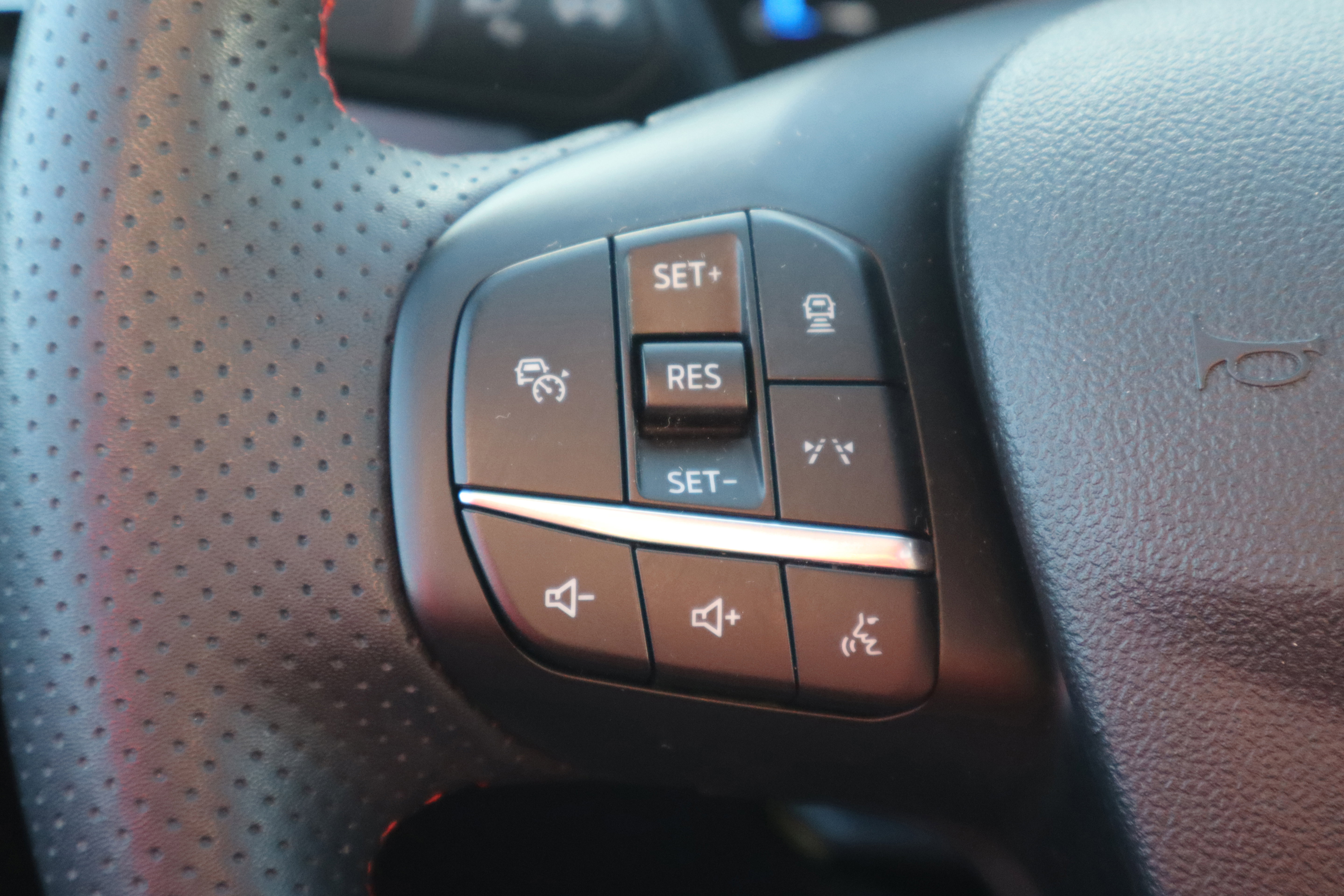 Used 2023 Ford Escape ST-Line w/ Tech Pack #1 image 16