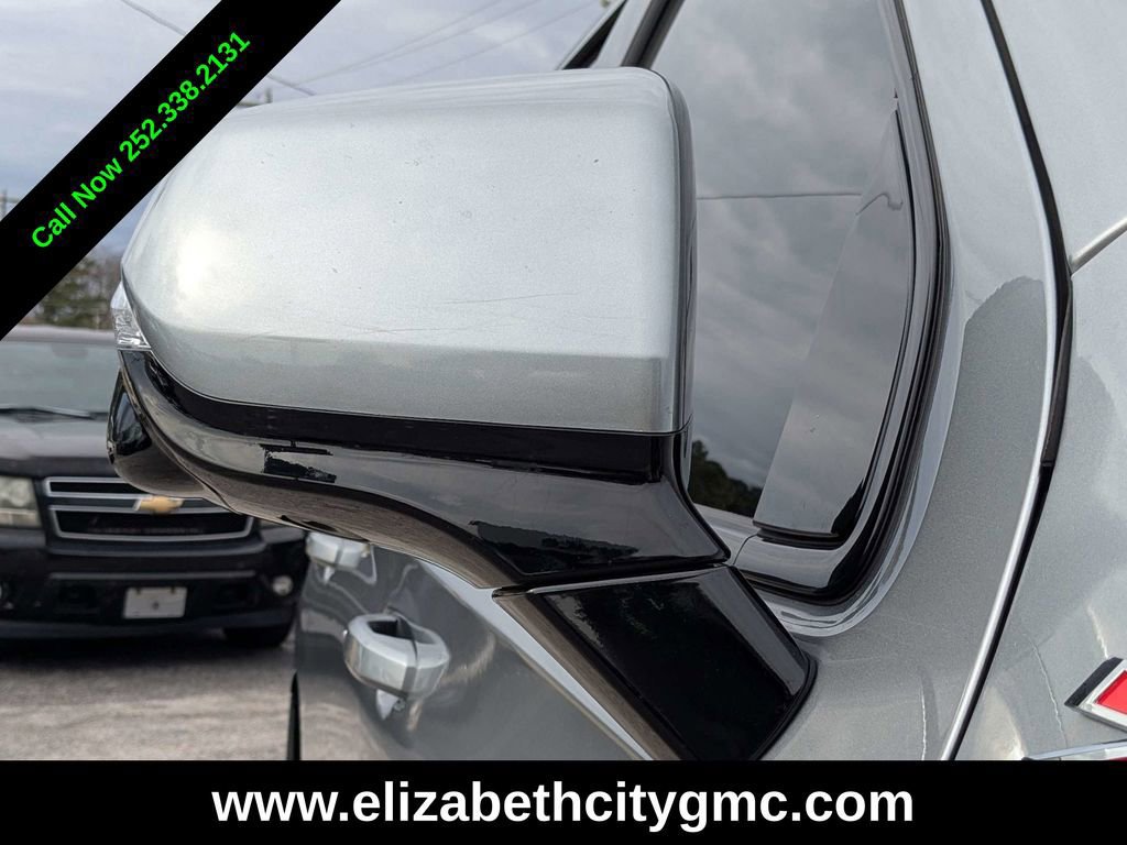 Used 2024 Chevrolet Tahoe Z71 w/ Luxury Package image 11