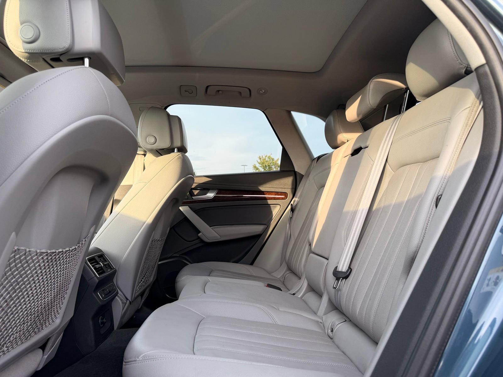 Used 2018 Audi Q5 Prestige w/ Premium Plus Package AWD/4WD image 28