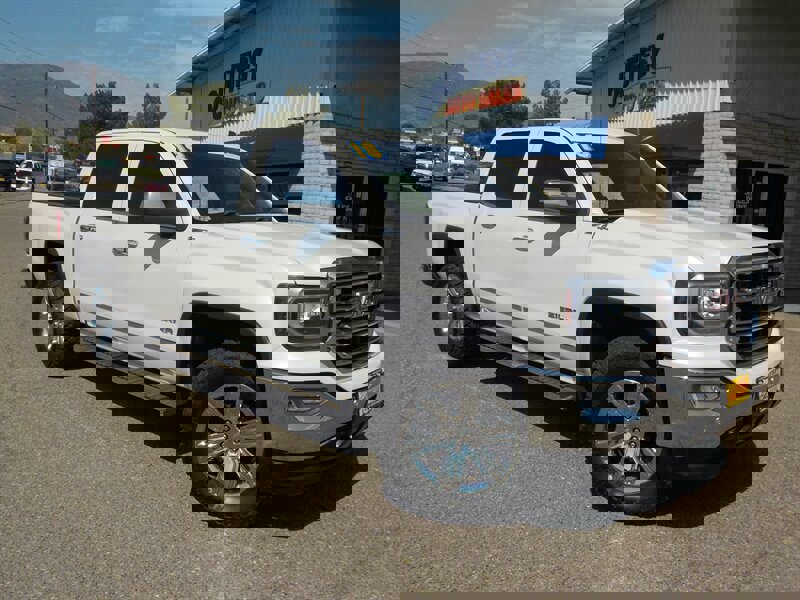 Used 2018 GMC Sierra 1500 SLT image 15