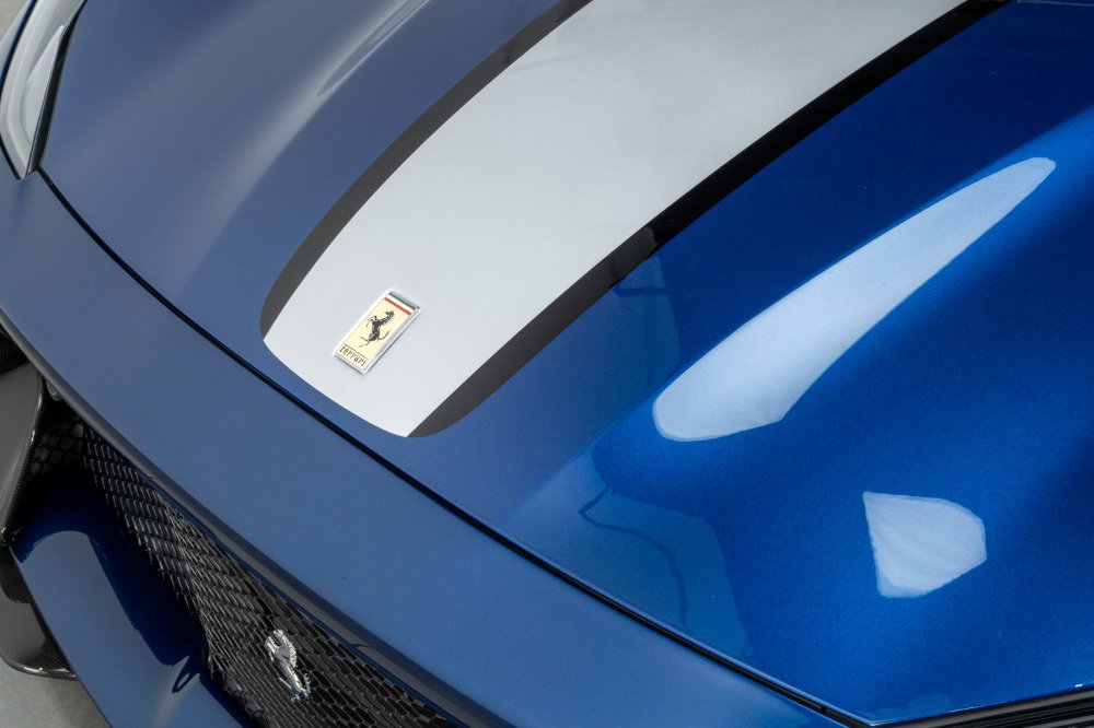 Certified 2022 Ferrari 812 Competizione image 12