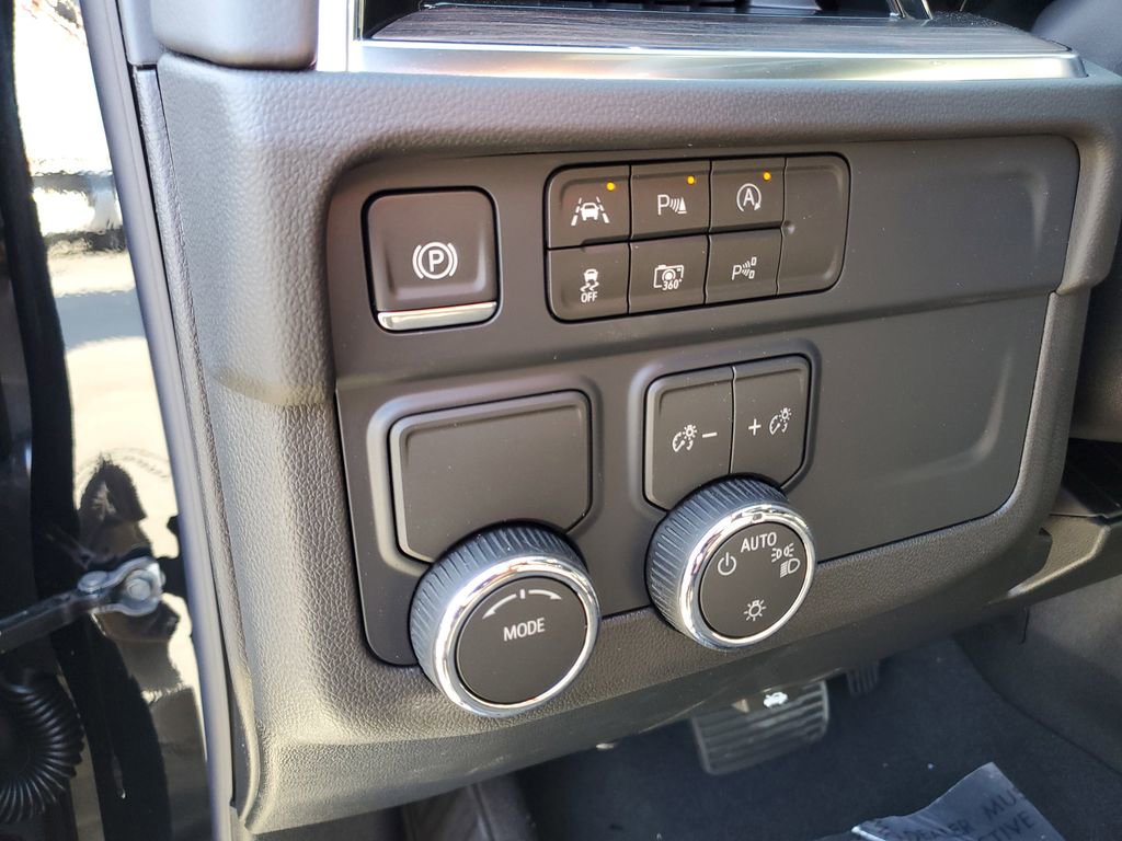 New 2026 Chevrolet Tahoe LS image 23