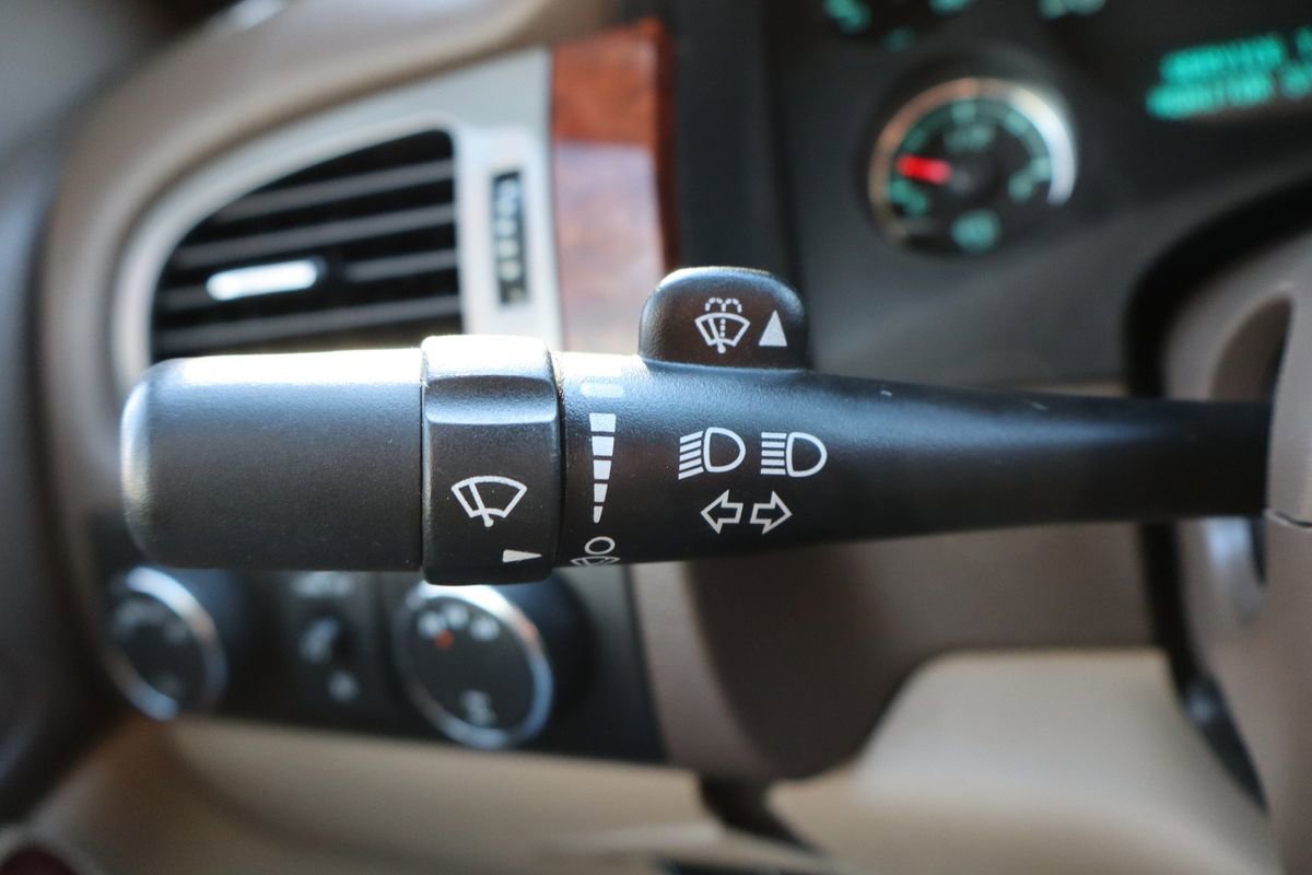 Used 2010 Chevrolet Silverado 2500 LTZ w/ Suspension Package, Off-Road image 32