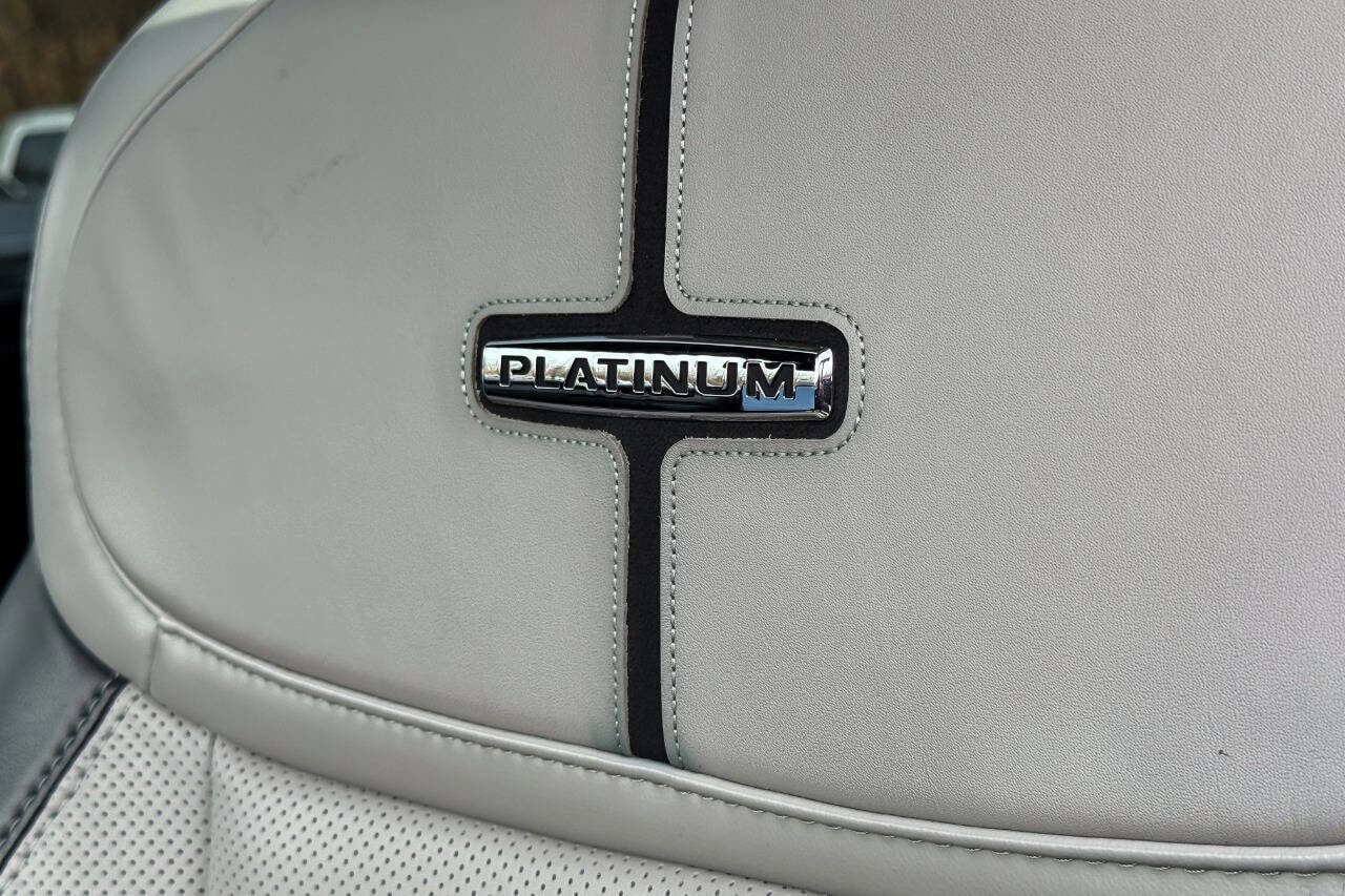 Used 2025 Ford F150 Lightning Platinum AWD/4WD image 30