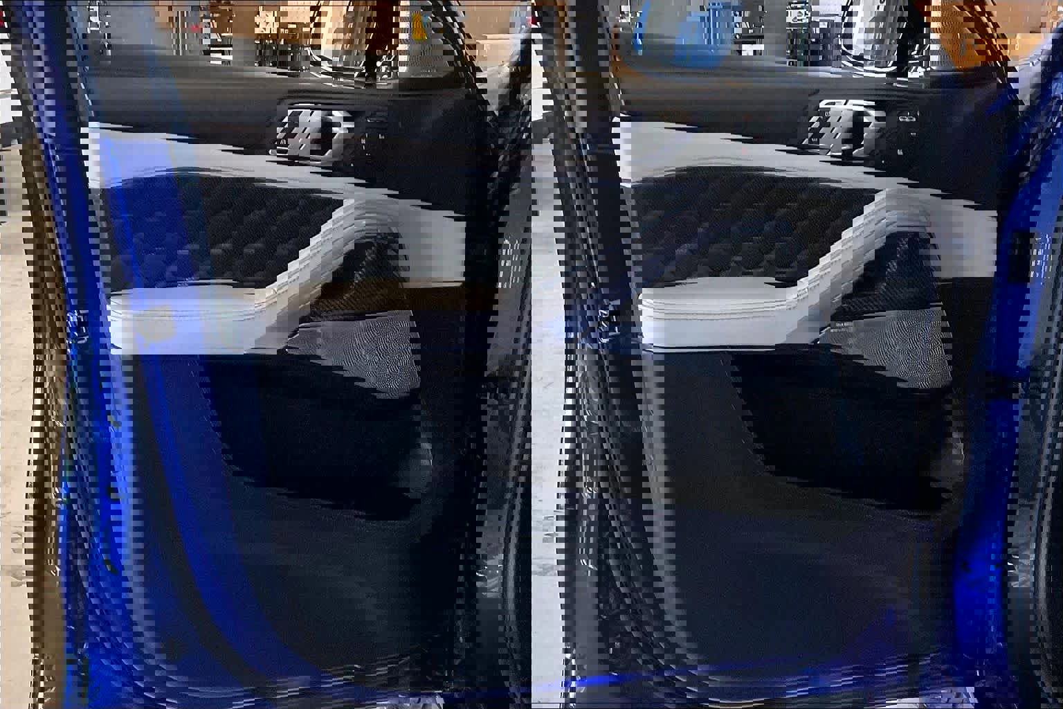 Used 2021 BMW X6 M w/ Competition Package image 20