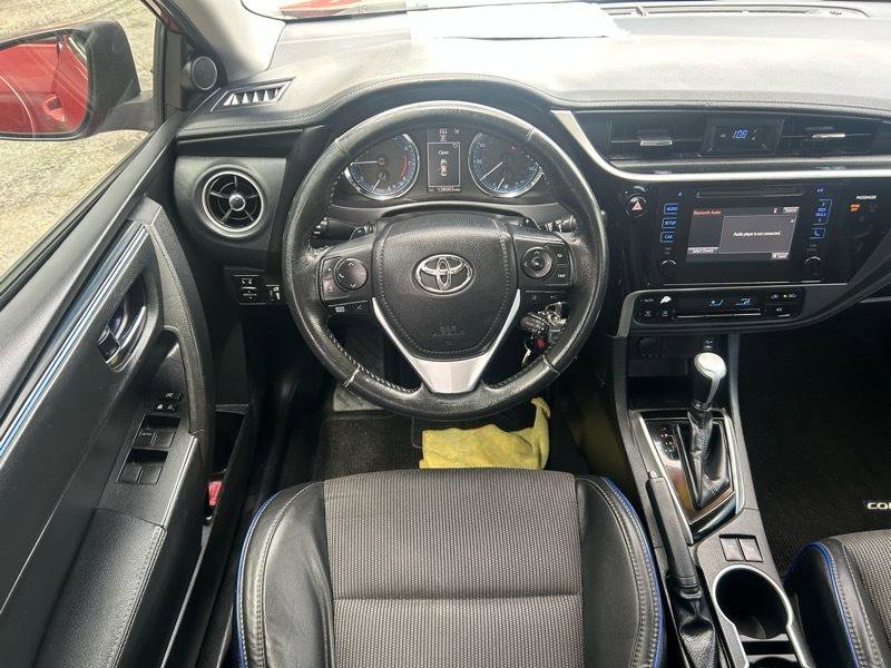 Used 2017 Toyota Corolla SE w/ Carpet Mat Package (TMS) FWD image 11