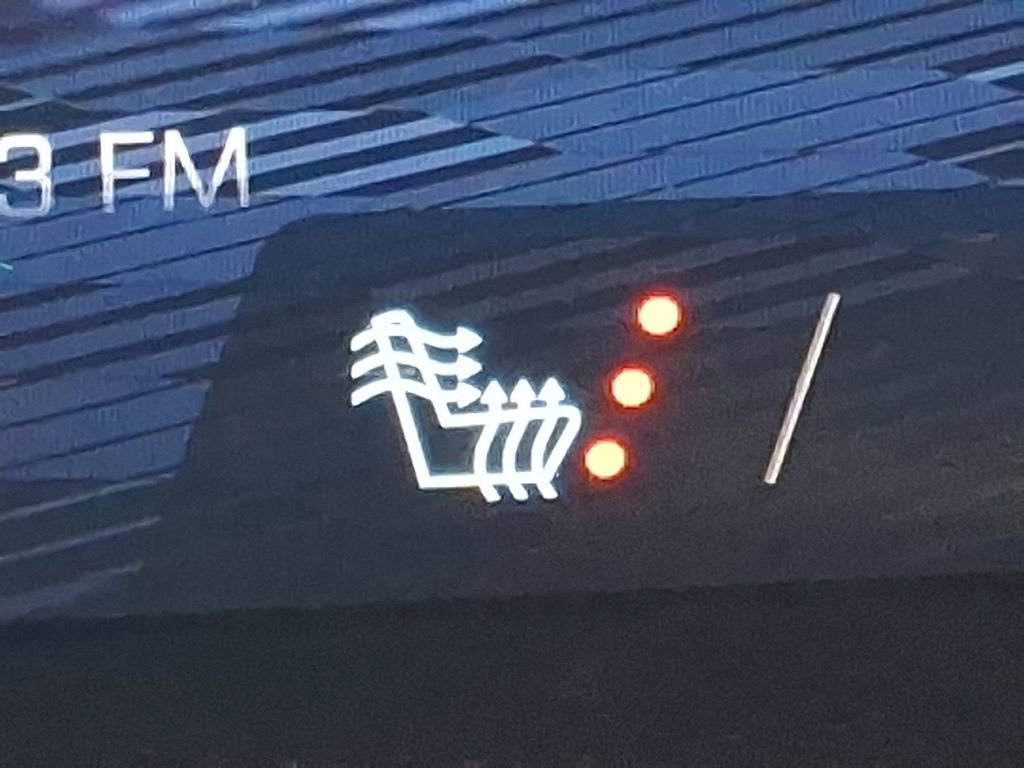 Used 2025 Chevrolet Traverse Z71 w/ Driver Confidence Package image 24