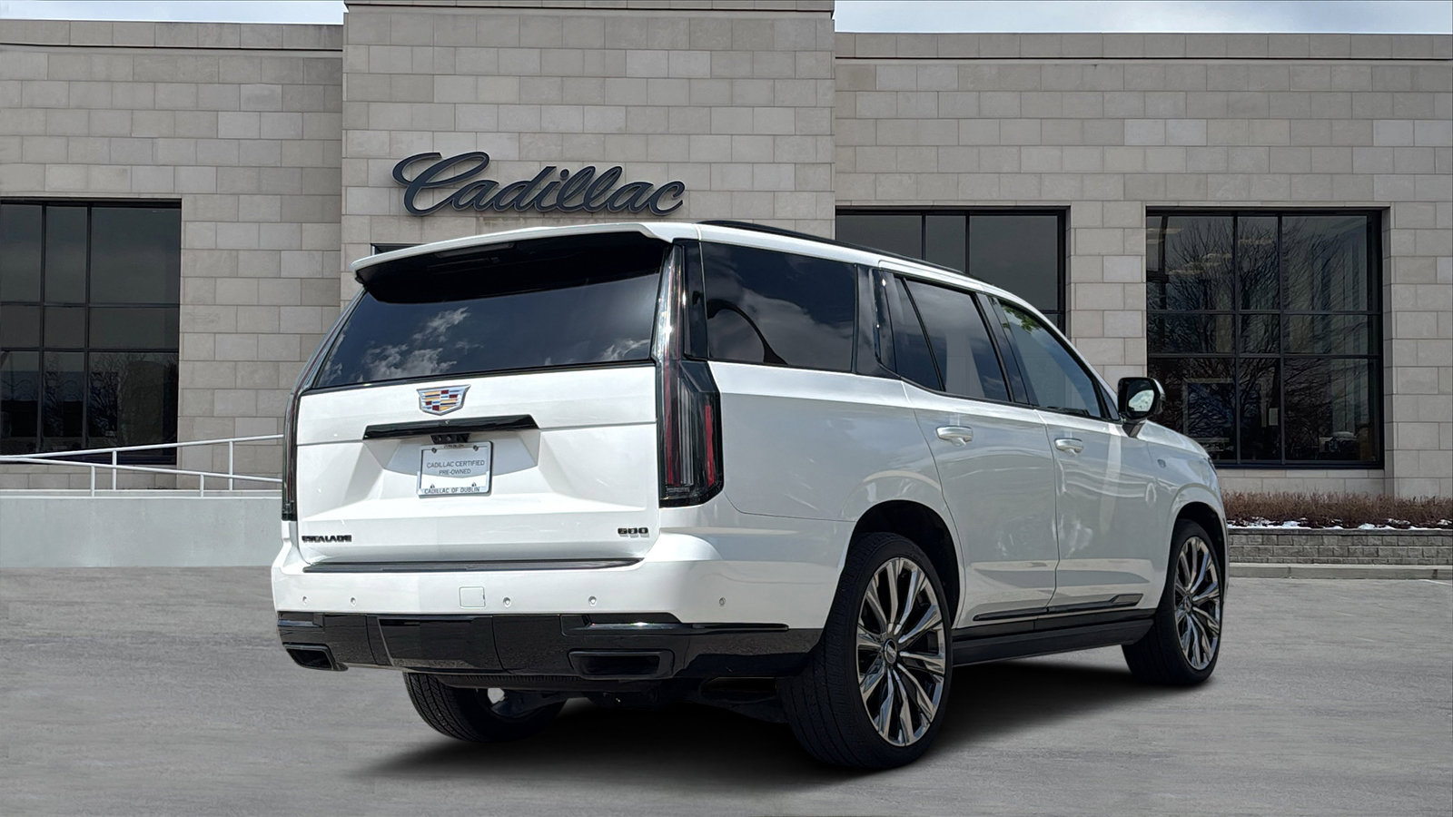 Certified 2025 Cadillac Escalade Premium Luxury w/ Touring Package AWD/4WD image 3