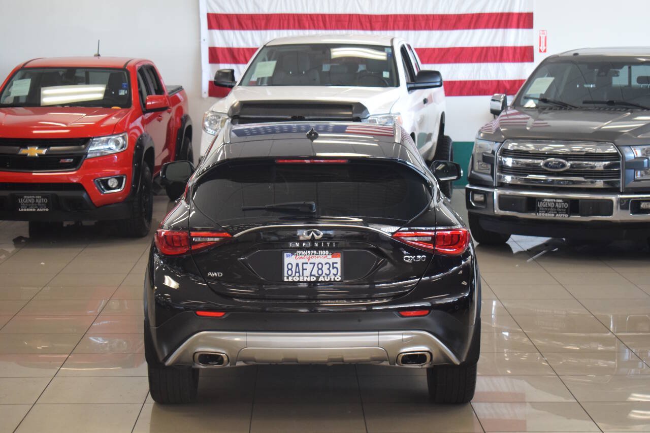 Used 2018 INFINITI QX30 Premium w/ Navigation Package AWD/4WD image 22