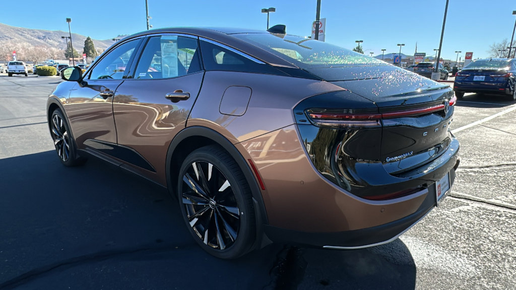 Certified 2026 Toyota Crown Platinum image 5