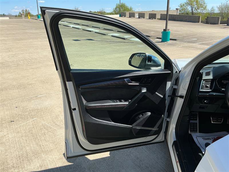 Used 2019 Audi SQ5 Premium Plus image 27
