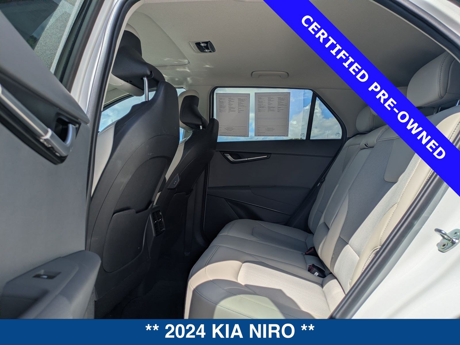 Used 2024 Kia Niro EX Touring FWD image 15