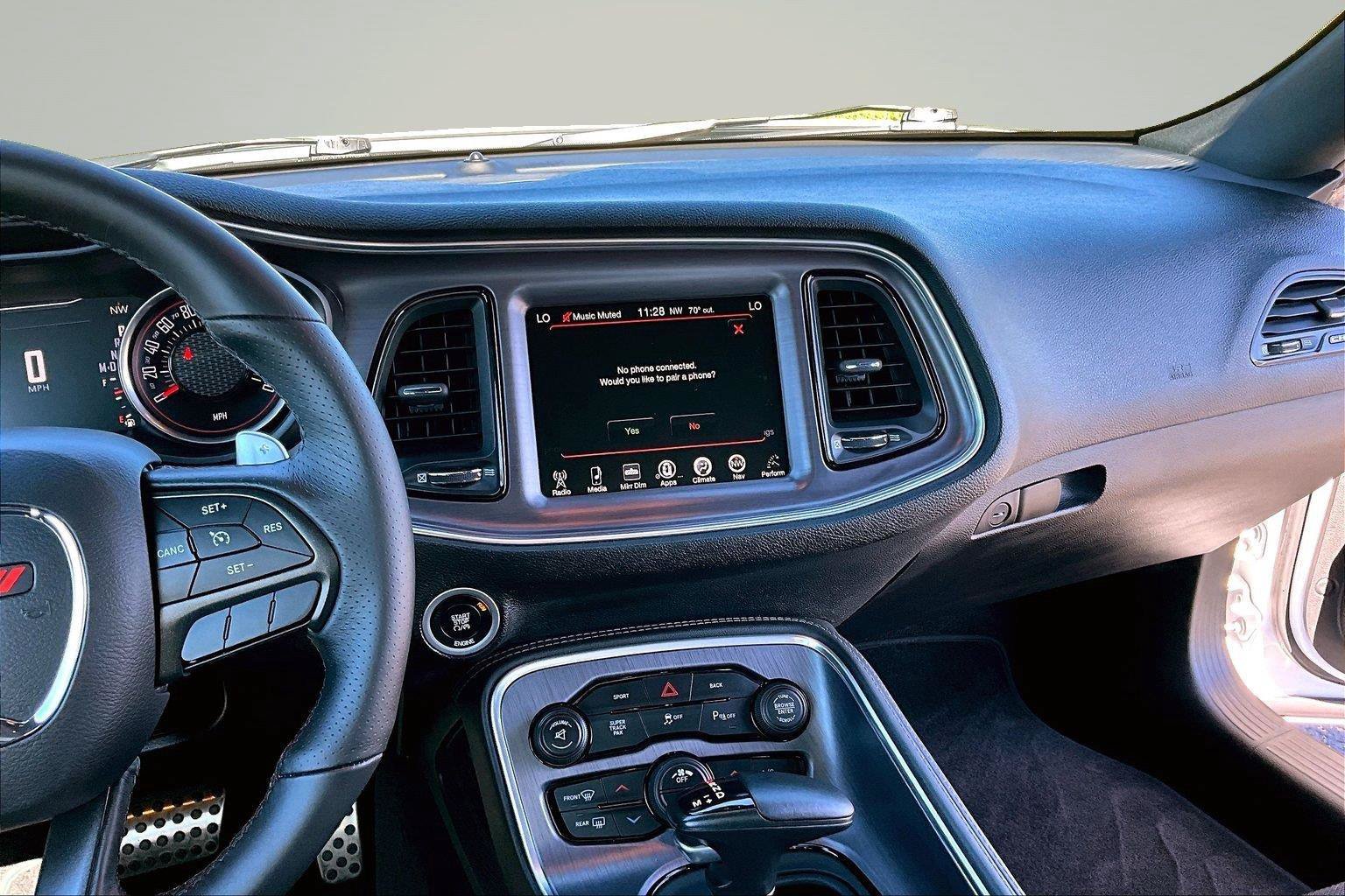 Used 2016 Dodge Challenger R/T Scat Pack RWD image 7