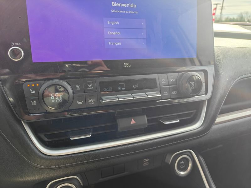 Used 2024 Toyota Grand Highlander Limited image 16