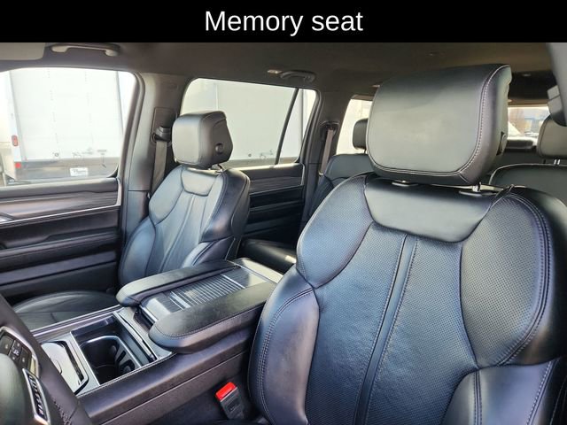 Used 2024 Jeep Wagoneer Series III image 20